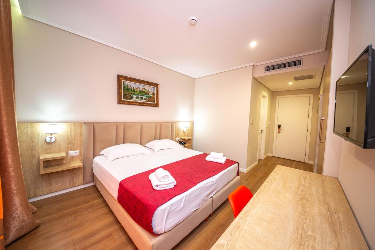 Class Hotel Ksamil Ngoại thất bức ảnh