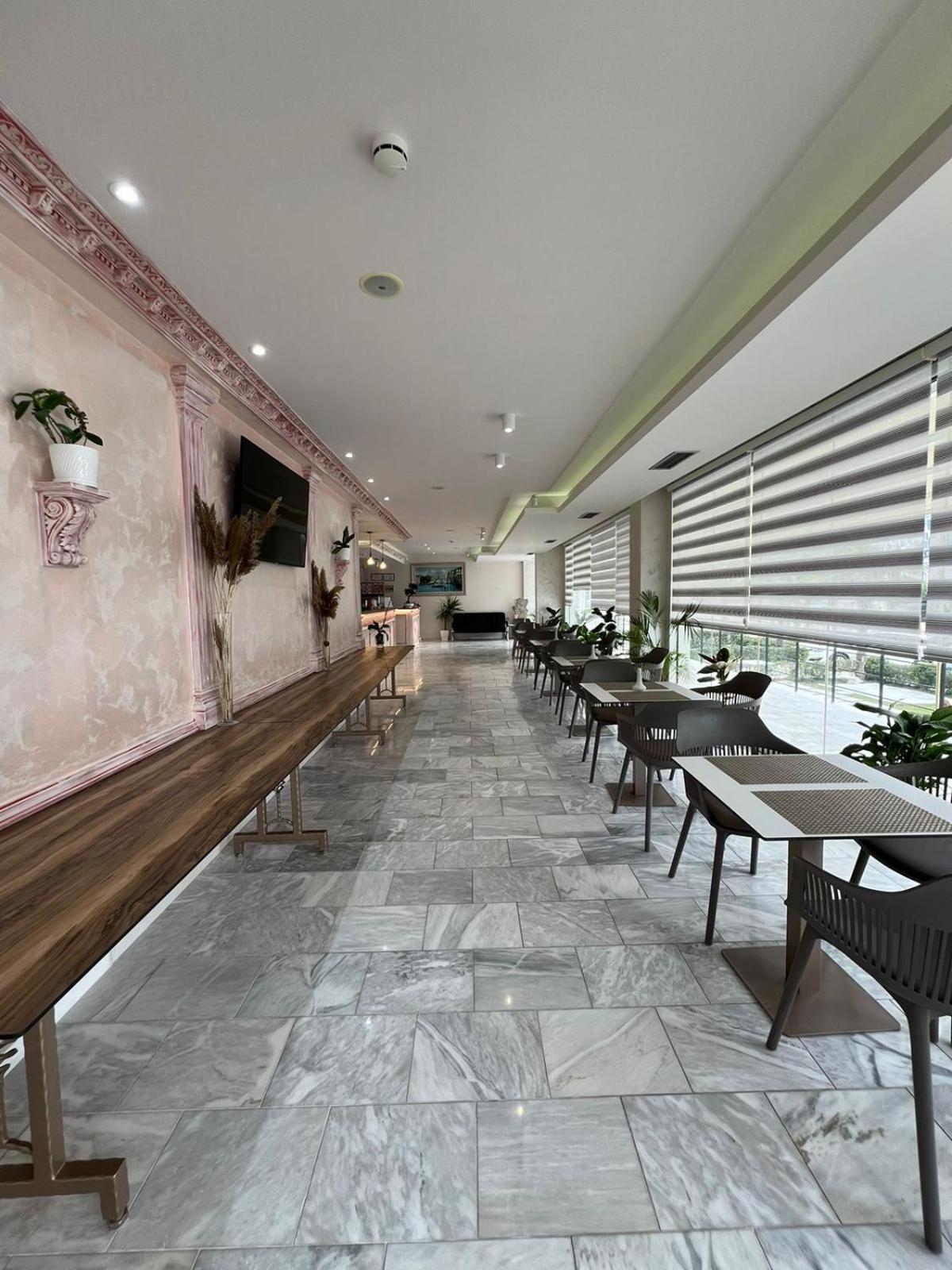 Class Hotel Ksamil Ngoại thất bức ảnh