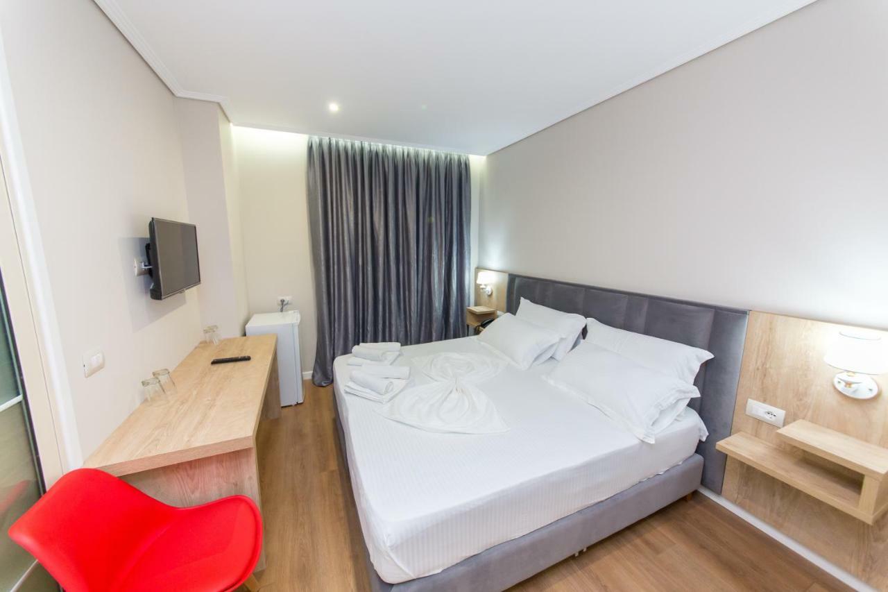 Class Hotel Ksamil Ngoại thất bức ảnh
